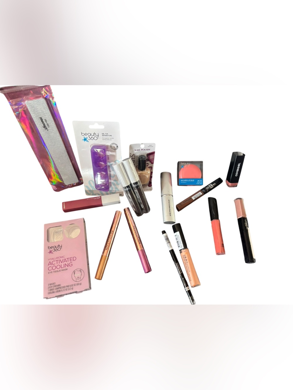 Saks Fifth Avenue Mystery Makeup and Skincare Bundle Bag - Picture 2 of 3